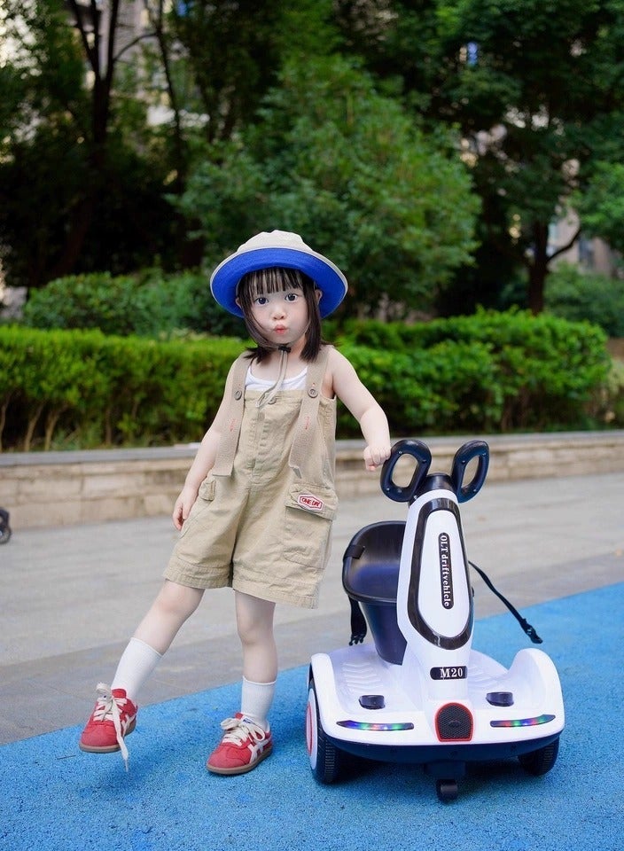 Bolivia's Multi-function Electric Scooter for Children, Four-Wheel Electric Scooter with Double Drive, Music and Light, UK Plug, for Kids Boys Girls - Image 4